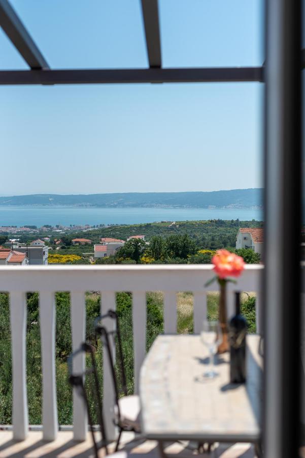 Apartments Dobrila Kaštel Novi 外观 照片
