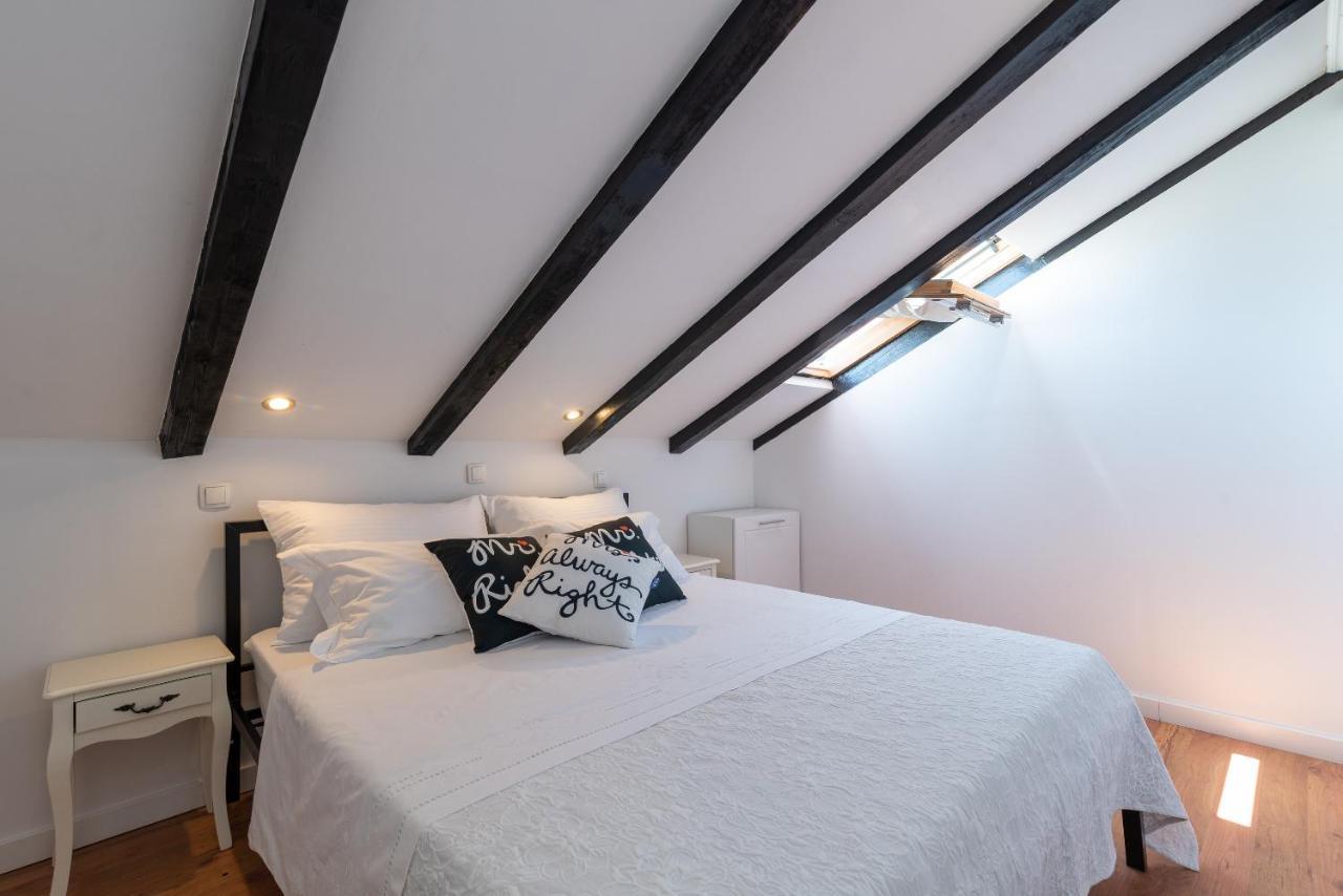 Apartments Dobrila Kaštel Novi 外观 照片